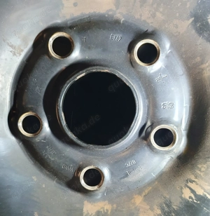 4 Winterreifen 195 65 R 15 GOODYEAR auf VW Golf Felgen 7 mm Bild 2