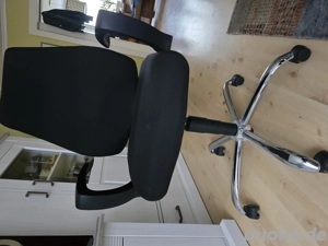 Bürostuhl schwarz