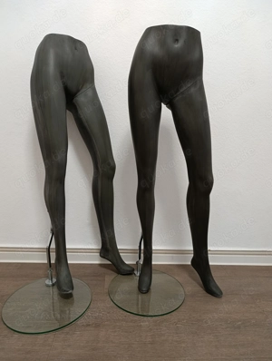 2 Schaufensterpuppen, nur Beine