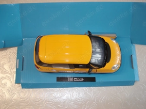 2 Fiat 500 NewRay Metall Modell 1 24 neuwertig unbespielt, OVP., Bild 3