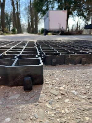 Paddockplatten Bild 2