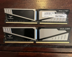 T-FORCE Vulcan  DDR4  (2 8 GB, 16 GB Kit)   CL15
