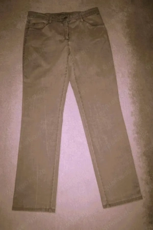 Damenhose von Brax Gr. 36K -Farbe camel- Style Mary Glamour - Hose wurde gekürzt