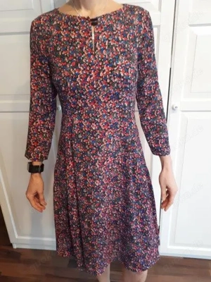 Kleid von Esprit im aktuellen Millefleur Design Gr. 36 Blümchenkleid S   36   8