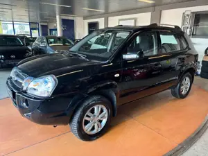 Hyundai TUCSON 2.0 GLS /1.Hd/SHZ/Klima/AHK