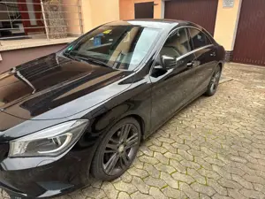 Mercedes-Benz CLA 220 CLA 220 (CDI) d 4Matic 7G-DCT Bild 3