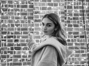 Studentin bietet heiße KV Video Sammlungen an 