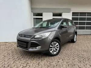 Ford Kuga 2.0 TDCi Titanium 2.Hand AHK Bluetooth