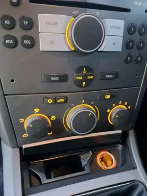 Opel Astra 1.2 Bild 5