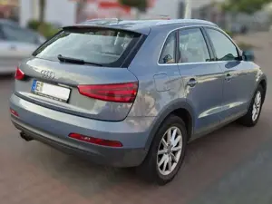 Audi Q3 Q3 2.0 TFSI quattro S tronic Bild 2