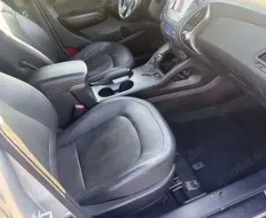 Hyundai iX35 ix35 2.0 CRDi 4WD Automatik Style Bild 4