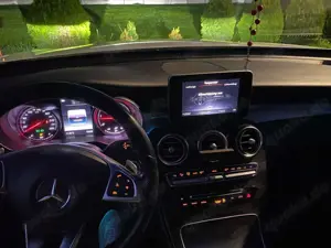 Mercedes-Benz GLC 220 GLC 220 d 4Matic 9G-TRONIC Bild 2