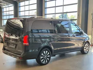 Mercedes-Benz V 300 d 4M LANG LEDER PANO BURMESTER 360 STANDHZ Bild 4