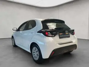 Toyota Yaris Hybrid 1.5 VVT-i Business Edition /Navi/Klim Bild 3