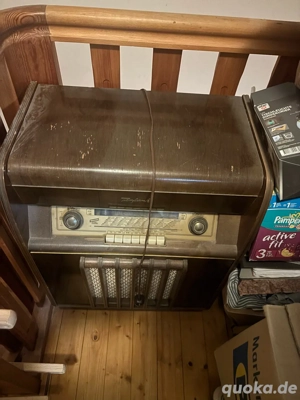 Verkaufe Tonfunk Radio mit Schallplattenspieler