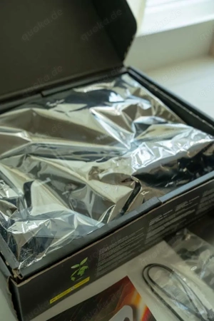 Z390 Aorus Elite + i7 9700K + 32GB Corsair DDR4-3200 (OVP) Bild 2