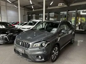 Suzuki SX4 S-Cross 4x4 ACC Pano. Navi R.Cam AHK