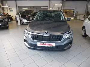 Skoda Karoq SELECTION 1.5TSI 110kW 150PS DSG Bild 2