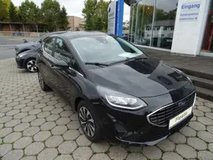 Ford Fiesta 1.0 Ecoboost Titanium + Anhängerkupplung
