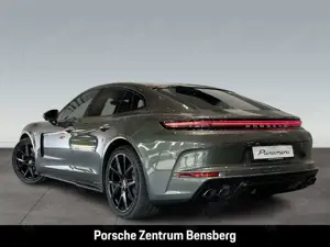 Porsche Panamera 4S E-Hybrid Bild 3