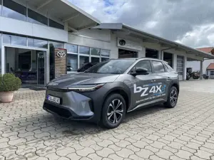 Toyota bZ4X Teamplayer *TOP*