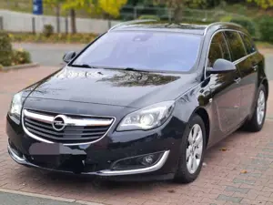 Opel Insignia Insignia 1.6 CDTI Sports Tourer ecoFLEXStart/Stop Bild 2