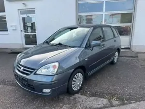 Suzuki Liana