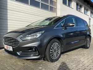 Ford S-Max Titanium AHK 7 Sitzer DAB Kamera LED