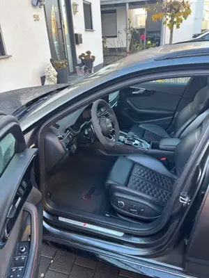 Audi RS4 2.9 TFSI quattro