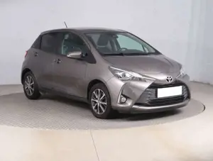 Toyota Yaris 1.5 Comfort Facelift Fernlichtass. Kam.