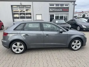 Audi A3 Sportback NEU ZAHNRIEMENKIT/SPORTSITZE/KLIMA/SHZ/8 Bild 4