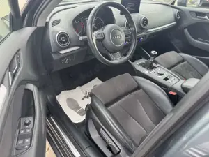 Audi A3 Sportback NEU ZAHNRIEMENKIT/SPORTSITZE/KLIMA/SHZ/8 Bild 5