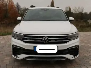 Volkswagen Tiguan Tiguan 2.0 TDI SCR 4Motion DSG R-Line Bild 1