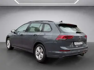 Volkswagen Golf VIII Variant 2.0 TDI Life DSG ACC LED Bild 4