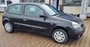 Renault Clio 1.4 16V Dynamique Bild 2