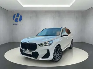 BMW X1 23 i xDrive M Sport LED Pano HUD 360°H/K ACC