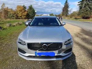 Volvo S90 Momentum Bild 2