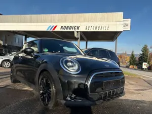 MINI One F56 LCI "CLASSIC TRIM"/NAVI/LED/SPORTSITZE