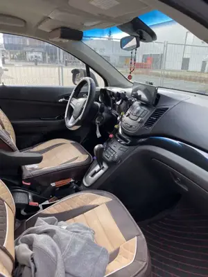 Chevrolet Orlando 2.0 TD Aut. LT+ Bild 4