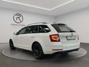 Skoda Octavia Combi 1.5 TSI Ambition / Navi LED ACC Bild 3