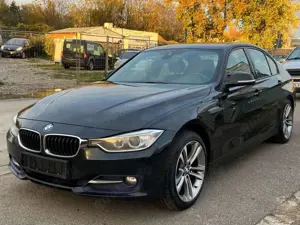 BMW 320 320 d Sport Aut./Navi/Parksensoren/Scheckheft
