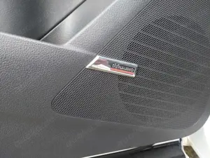 Volkswagen Tiguan Tiguan 2.0 TDI DPF 4Motion BMT DSG Sport Bild 5