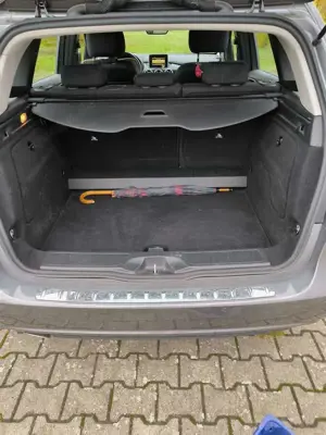 Mercedes-Benz B 180 B 180 (BlueEFFICIENCY) Bild 3