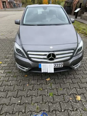 Mercedes-Benz B 180 B 180 (BlueEFFICIENCY) Bild 2