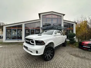 Dodge RAM 5,7 HEMI Sport Höher Breiter Lauter