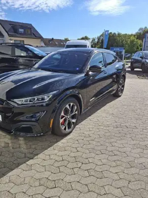 Ford Mustang Mach-E Basis AWD