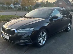 Skoda Octavia Octavia Combi 2.0 TDI DSG First Edition