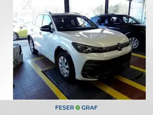 Volkswagen Tiguan 1.5 eTSI DSG R-LINE HD-MATRIX NAVI "20"