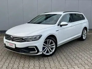Volkswagen Passat GTE/LED/VIRTUAL/AHK/STANDH/R-KAM/ACC/SH