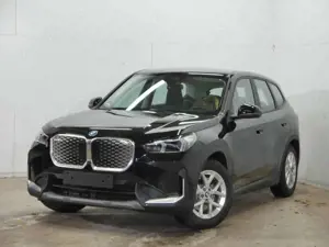 BMW iX1 30 xDrive AHK Adaptives M Fahrwerk Parking A